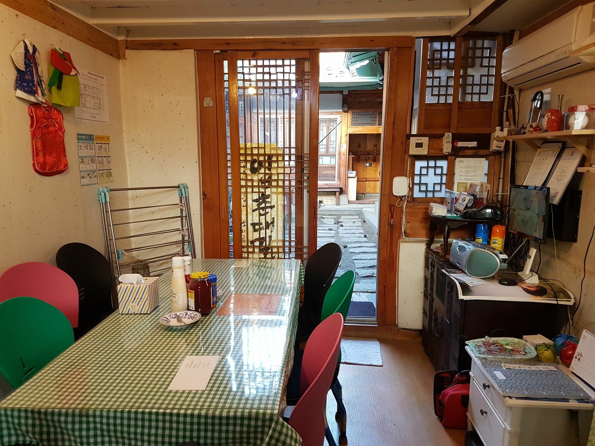 Gongsimga Hanok Guesthouse Seoul Bagian luar foto