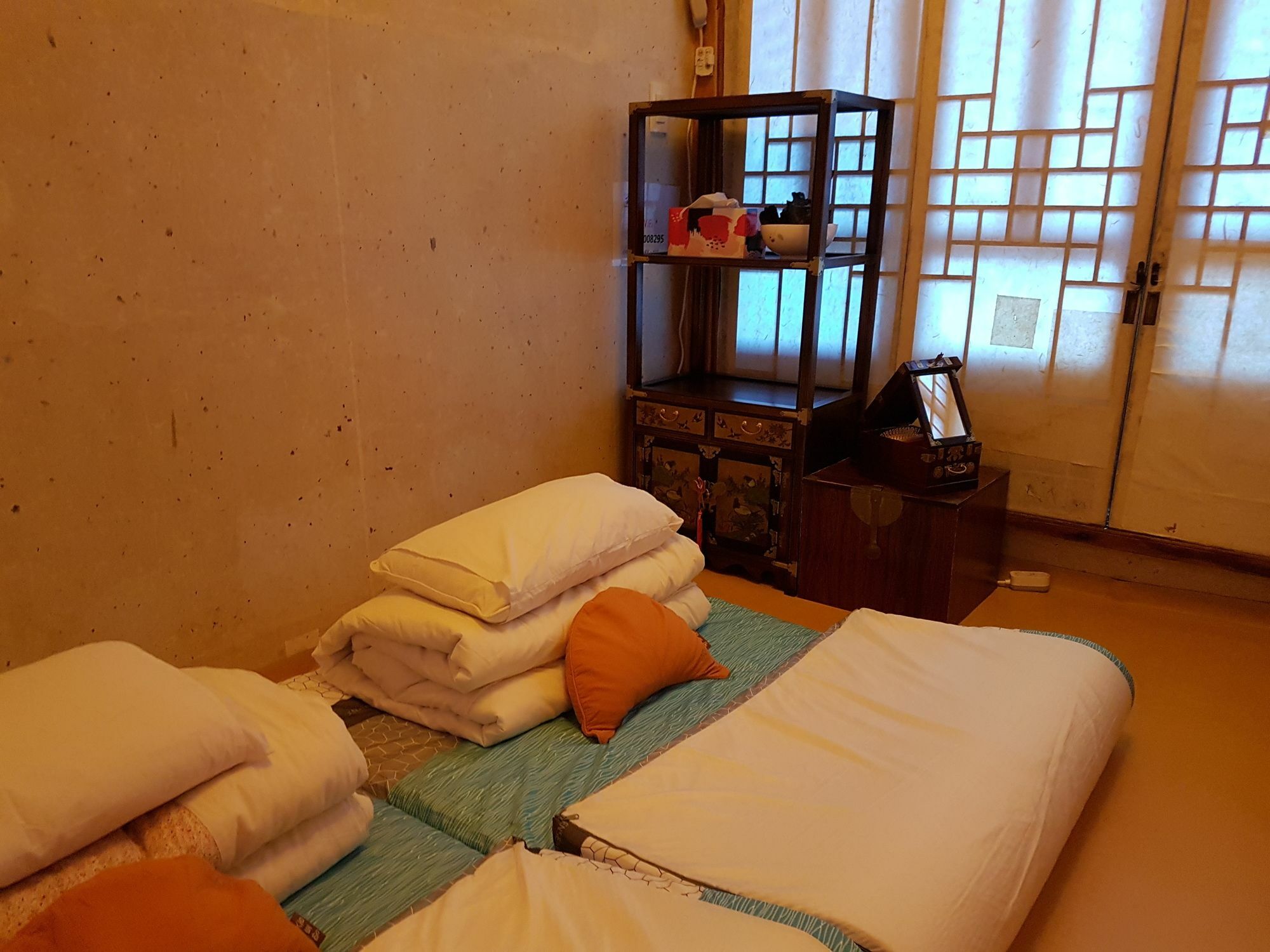Gongsimga Hanok Guesthouse Seoul Bagian luar foto